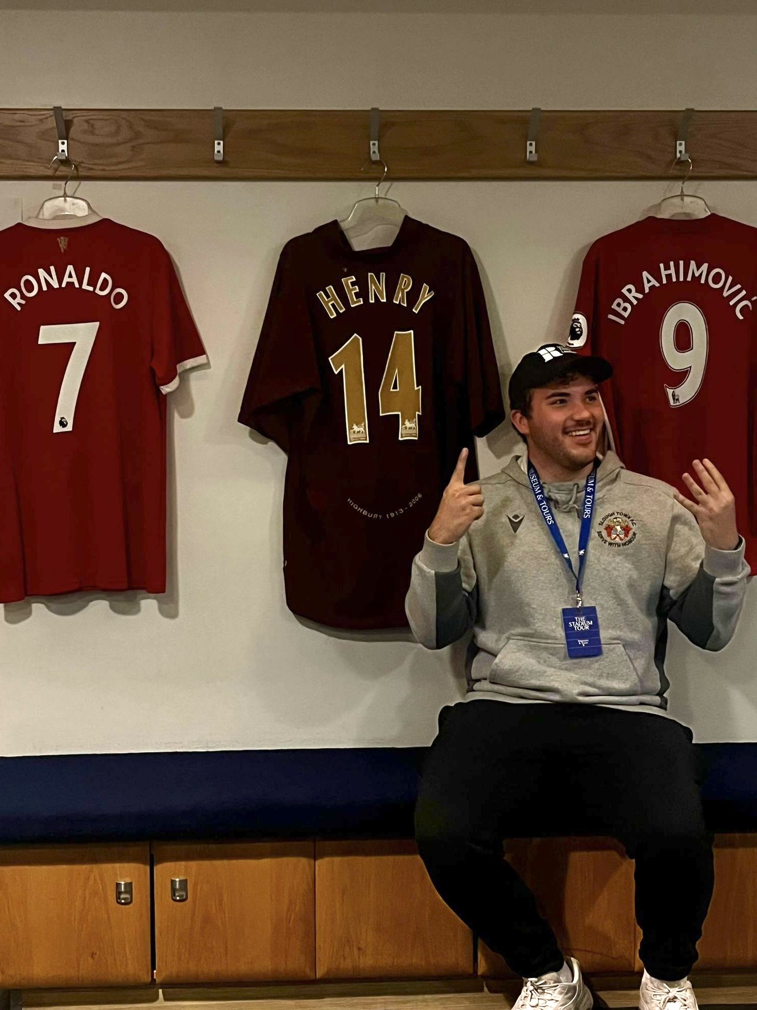 fbb7daf2-7b83-40d5-bfcb-885cc6601a1f